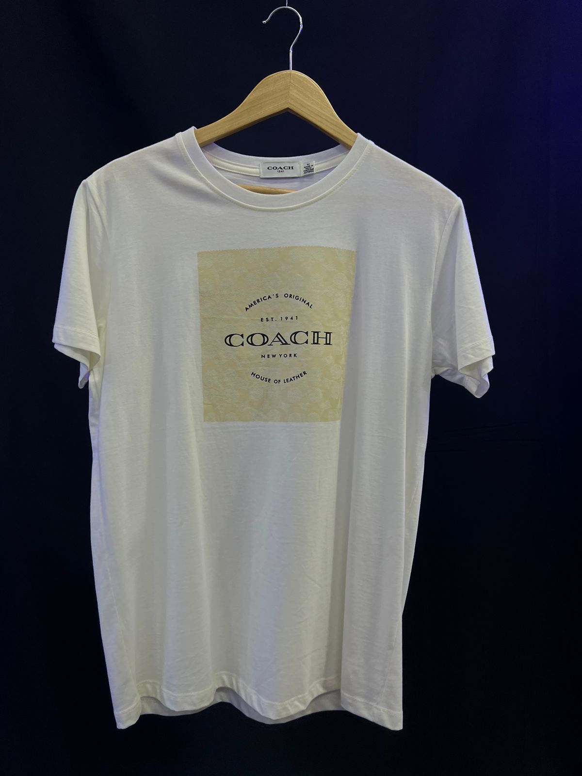 Camiseta Coach gama media